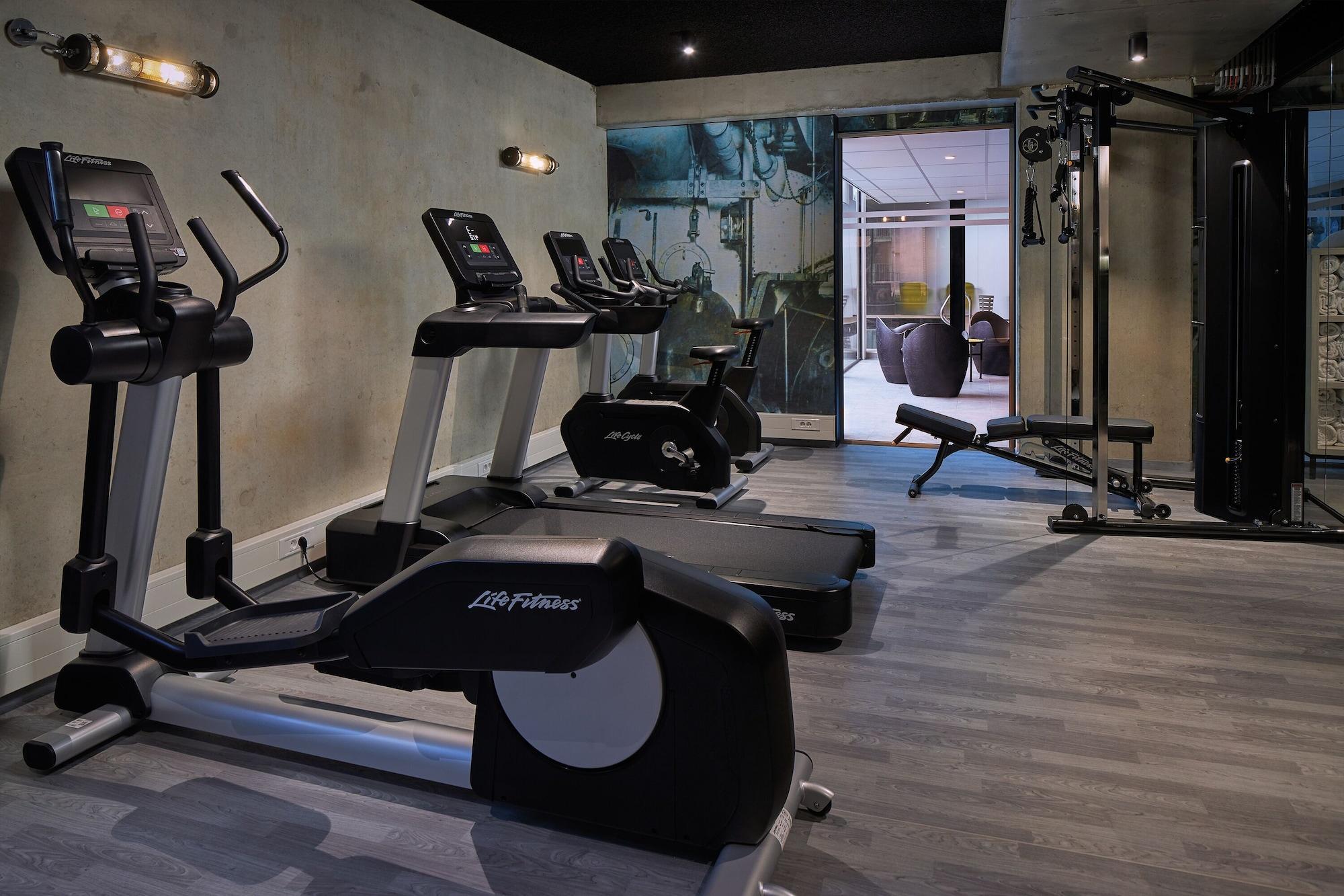 Inntel Hotels Amsterdam Landmark מראה חיצוני תמונה Life Fitness Elípticals